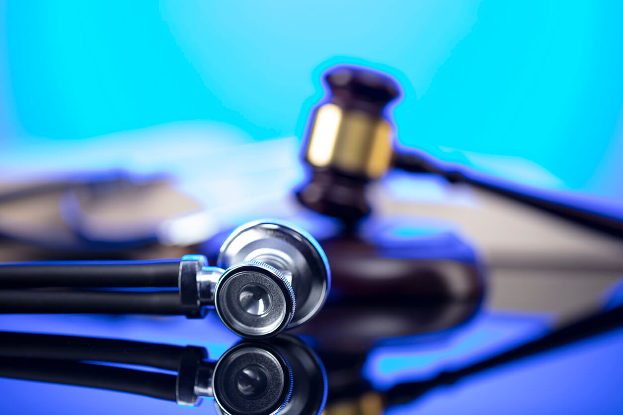 stethoscope and gavel, medical malpractice